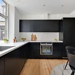 דירה Square - Spacious 6-bdr Near Nyhavn *