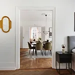 דירה Square - Spacious 6-bdr Near Nyhavn