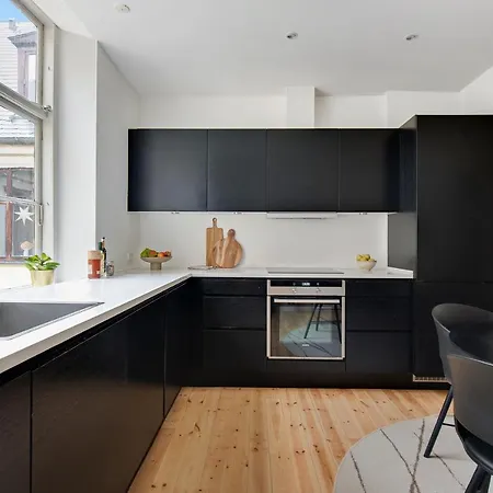 דירה Square - Spacious 6-bdr Near Nyhavn *