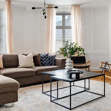 דירה Square - Spacious 6-bdr Near Nyhavn קופנהגן