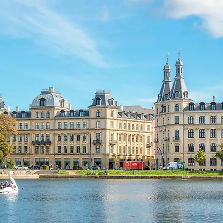 Lägenhet Square - Spacious 6-bdr Near Nyhavn