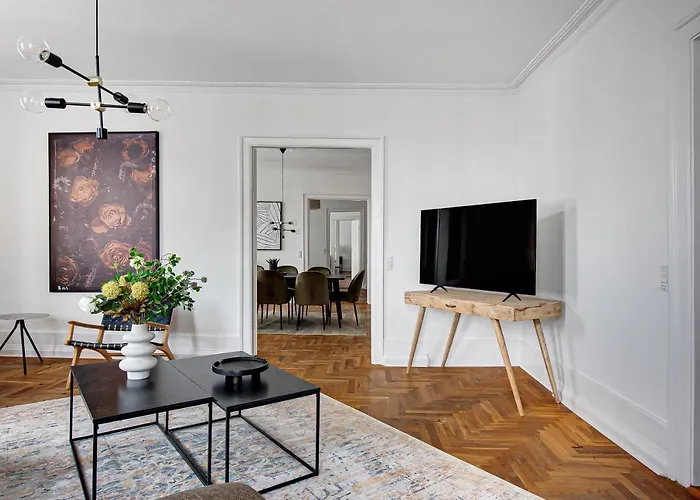 Lägenhet Square - Spacious 6-bdr Near Nyhavn Köpenhamn