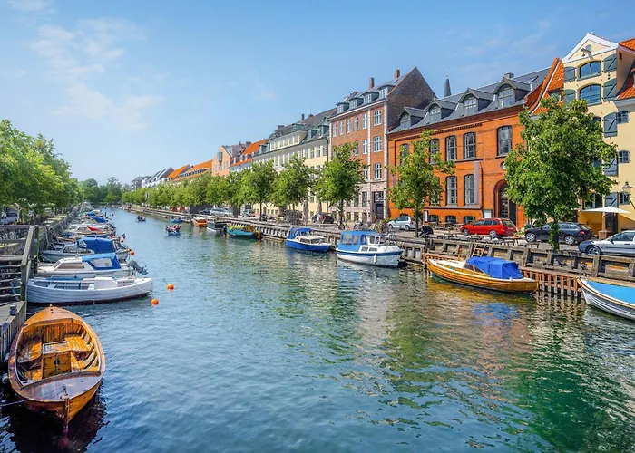 Lägenhet Square - Spacious 6-bdr Near Nyhavn