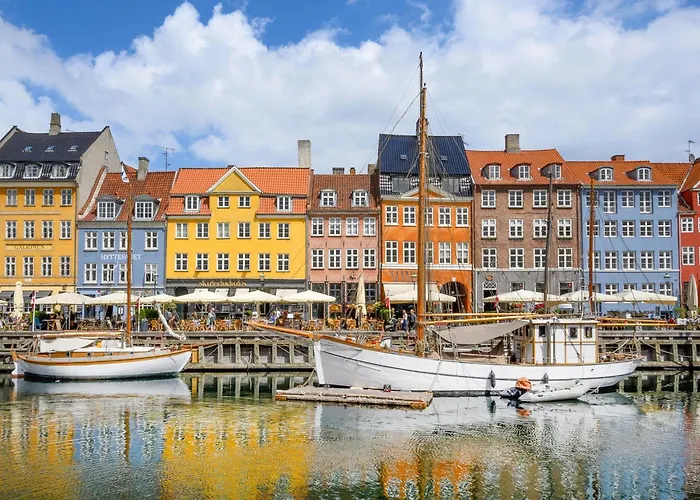 公寓 Square - Spacious 6-bdr Near Nyhavn